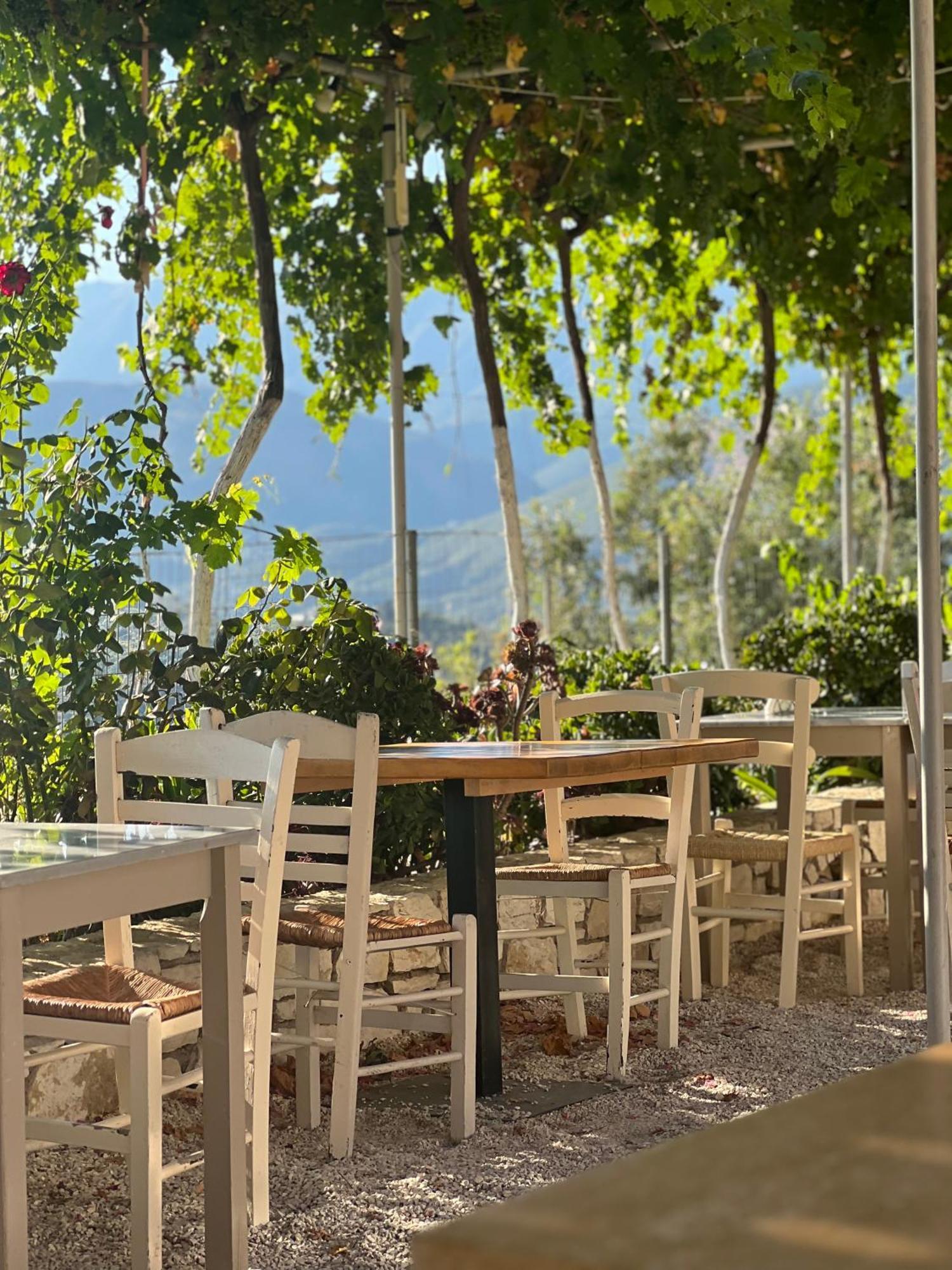 ELÉA Guesthouse himare Esterno foto