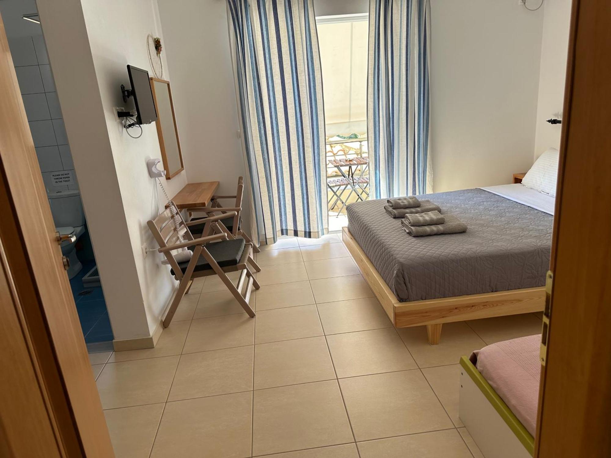 ELÉA Guesthouse himare Esterno foto