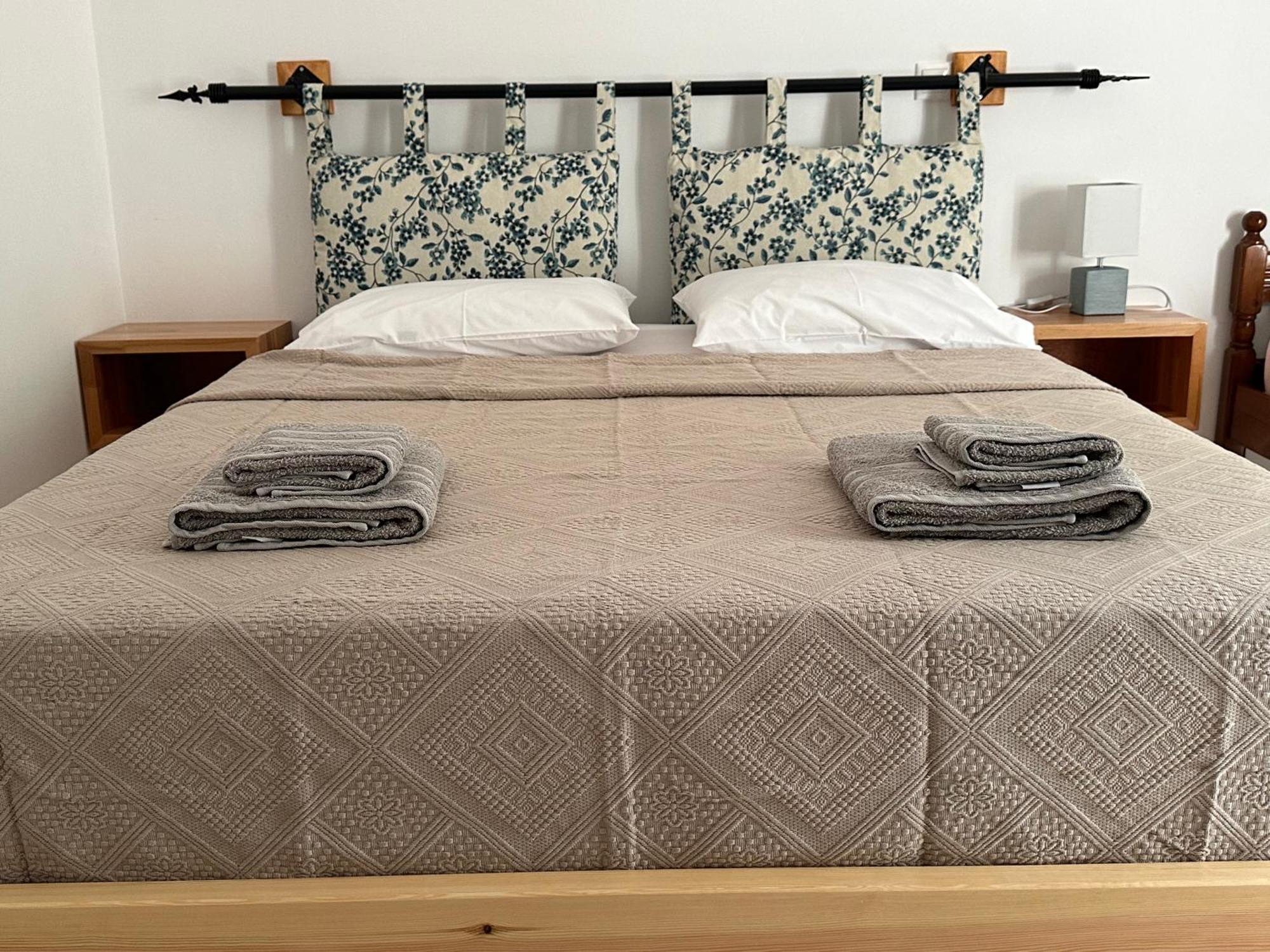 ELÉA Guesthouse himare Esterno foto